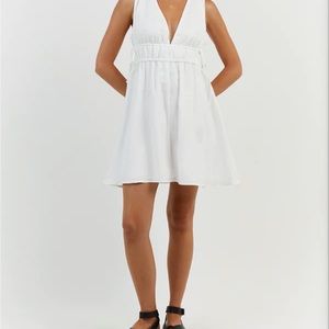 PIA WHITE LINEN LOW NECK MINI DRESS NWT
